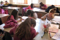 fg18-group-working-13